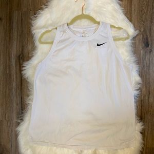 Nike activewear white top size Large.